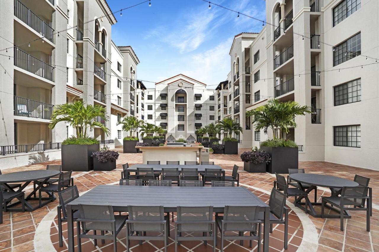 Dharma Home Suites Coral Gables At Gables Grand Plaza Miami Ngoại thất bức ảnh
