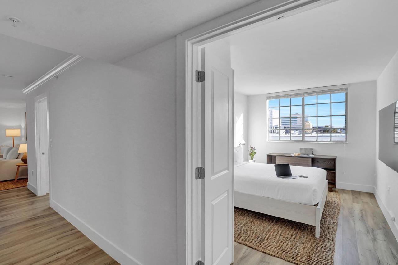 Dharma Home Suites Coral Gables At Gables Grand Plaza Miami Ngoại thất bức ảnh