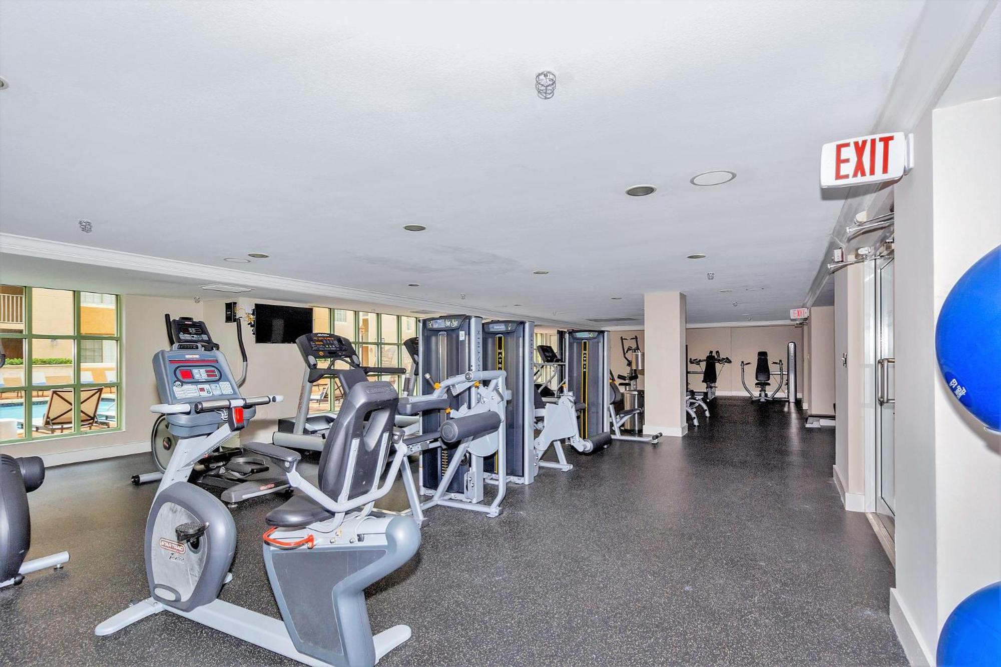 Dharma Home Suites Coral Gables At Gables Grand Plaza Miami Phòng bức ảnh