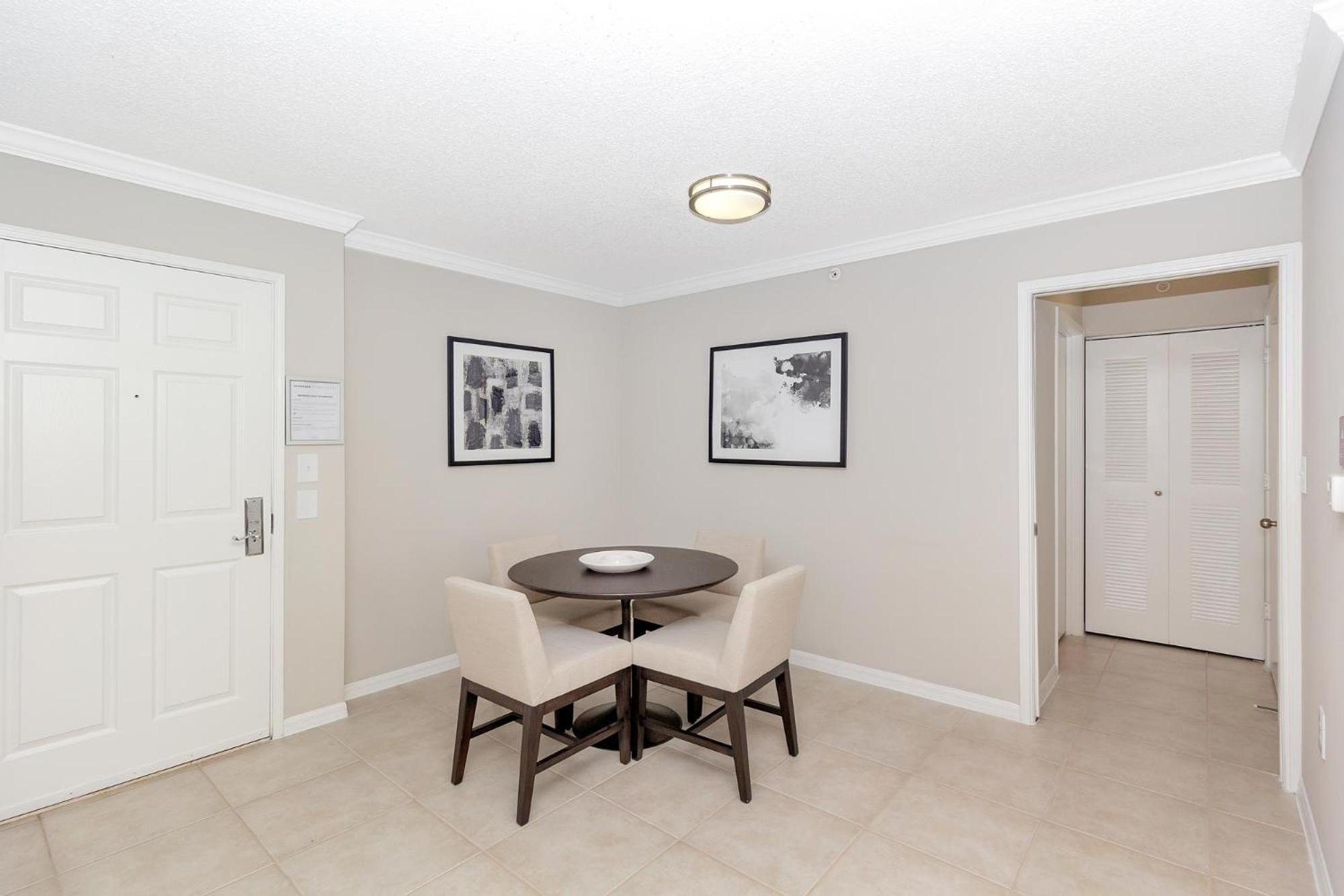 Dharma Home Suites Coral Gables At Gables Grand Plaza Miami Phòng bức ảnh