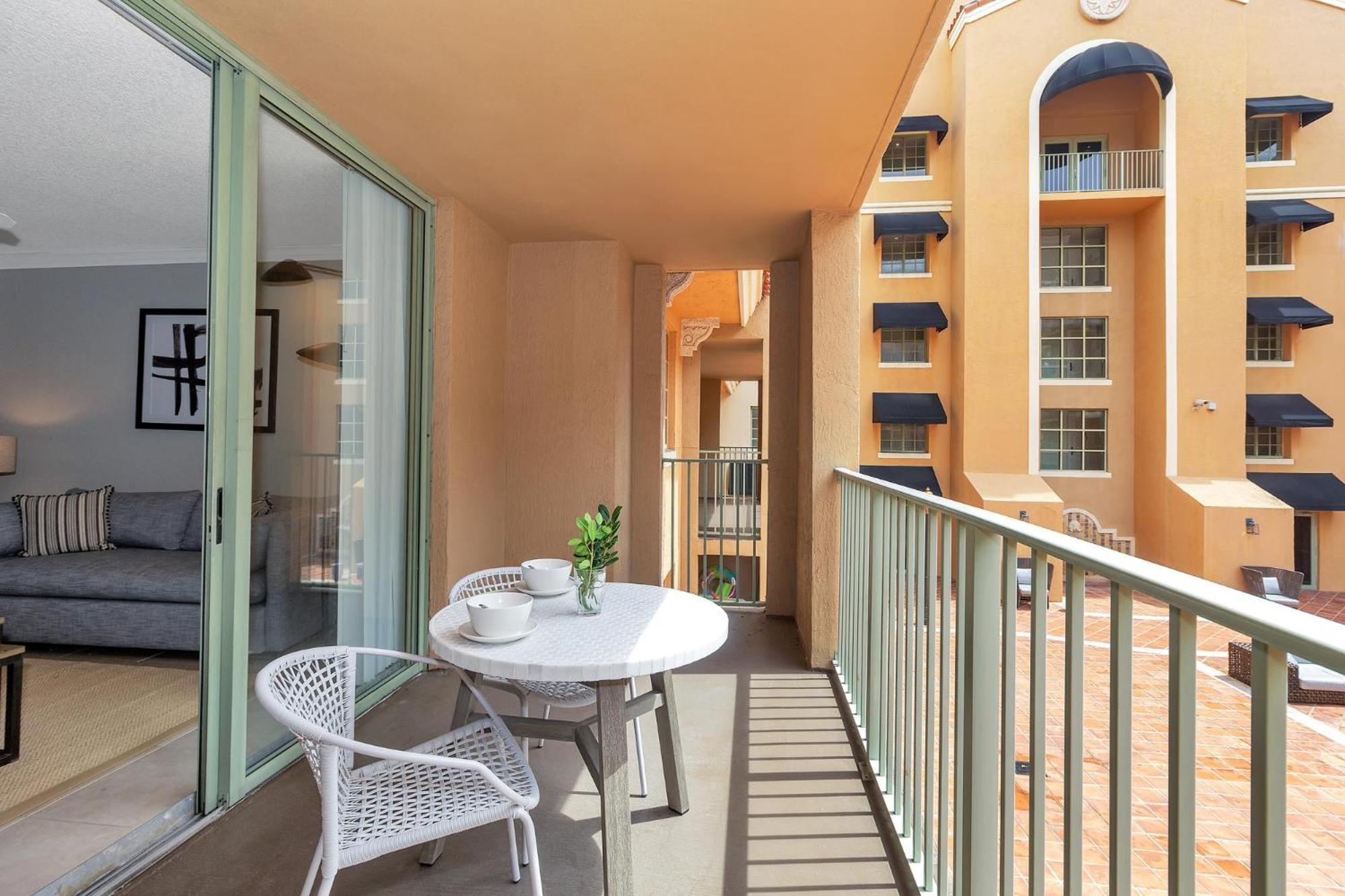 Dharma Home Suites Coral Gables At Gables Grand Plaza Miami Phòng bức ảnh